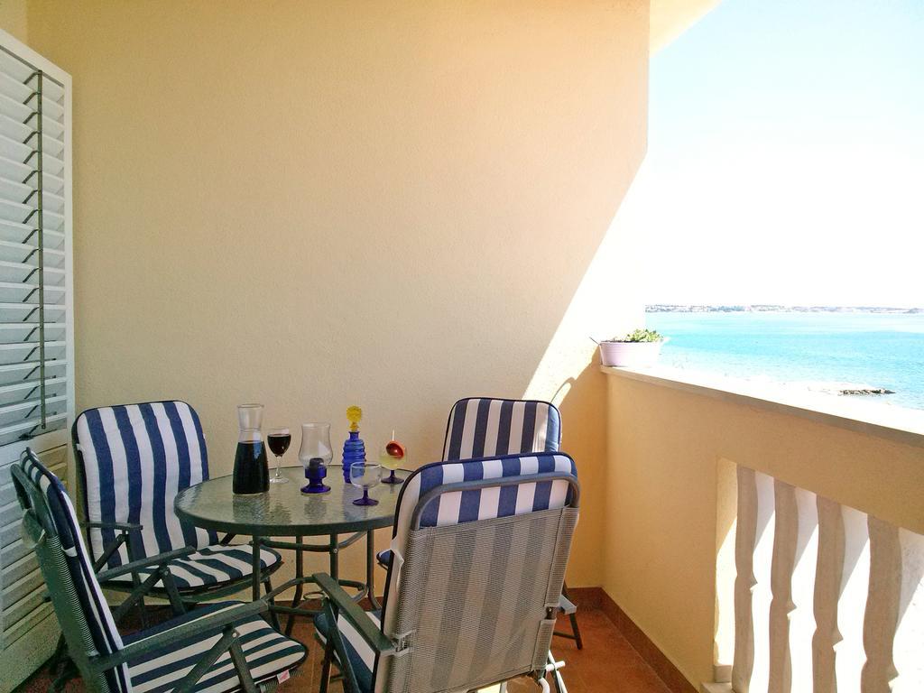 Beach Apartment Sveti Filip i Jakov Exteriör bild